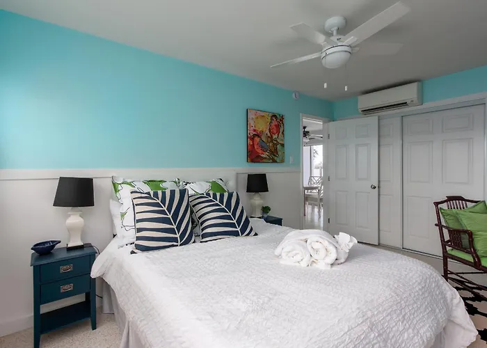 Bay Watch #2 - Waterfront Apartment Clearwater Beach